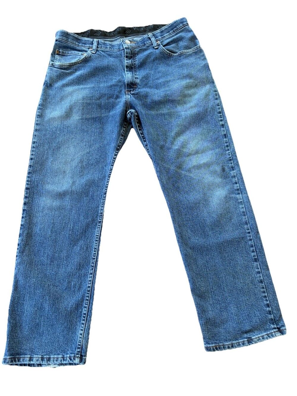 Wrangler Jeans Men’s 36x29 Relaxed Fit Straight Leg Light Wash Blue Denim
